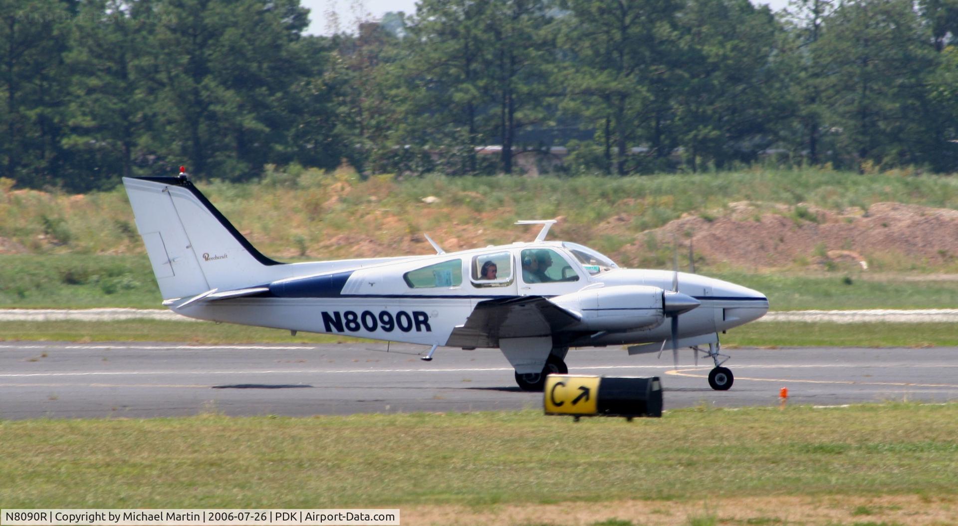 N8090R, 1969 Beech D55 Baron C/N TE-727, Landing 20L after flight from MCN