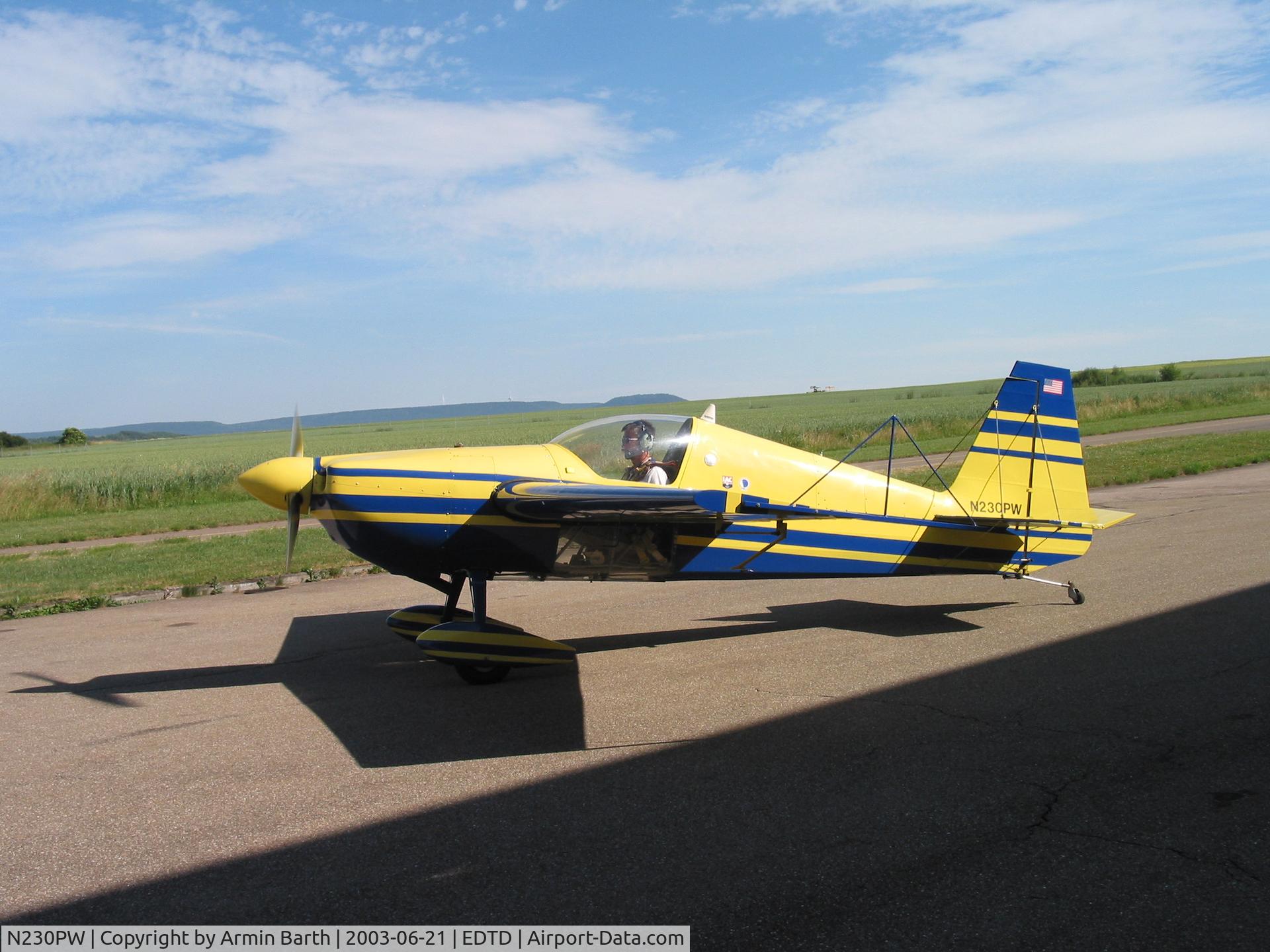 N230PW, 1986 Extra EA-230 C/N PFA 123-11007, EA230