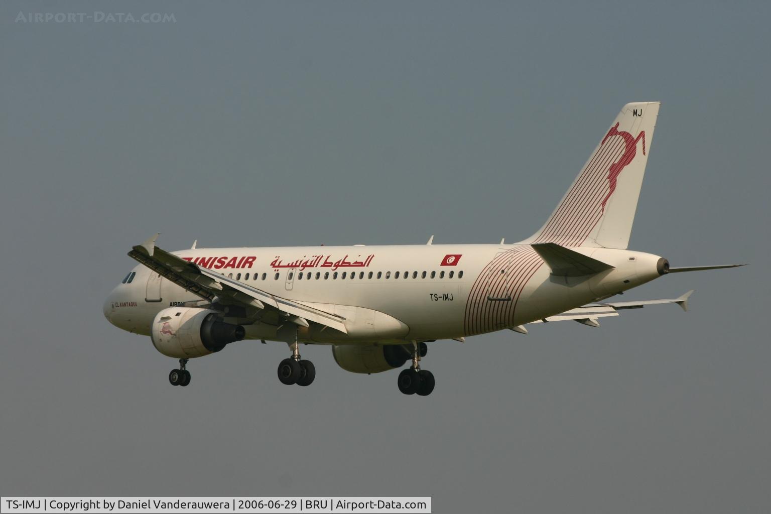 TS-IMJ, 1998 Airbus A319-114 C/N 869, short to land on rwy 25L