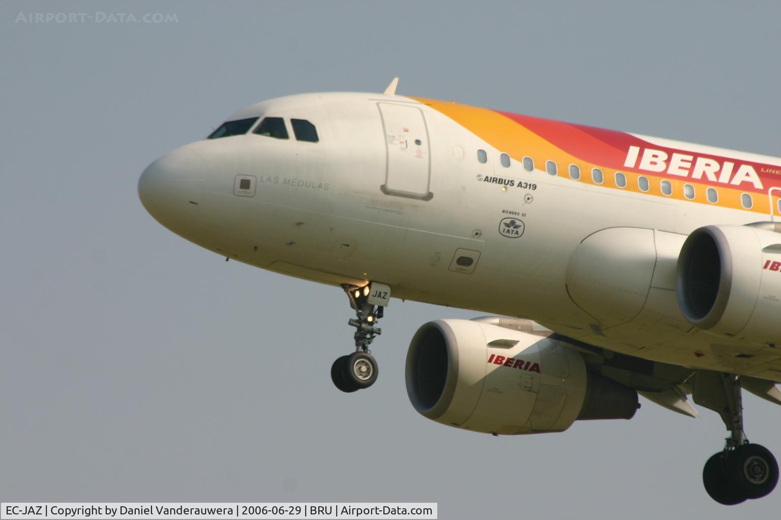 EC-JAZ, 2004 Airbus A319-111 C/N 2264, arrival of Las Medulas - flight IB3216 from MAD