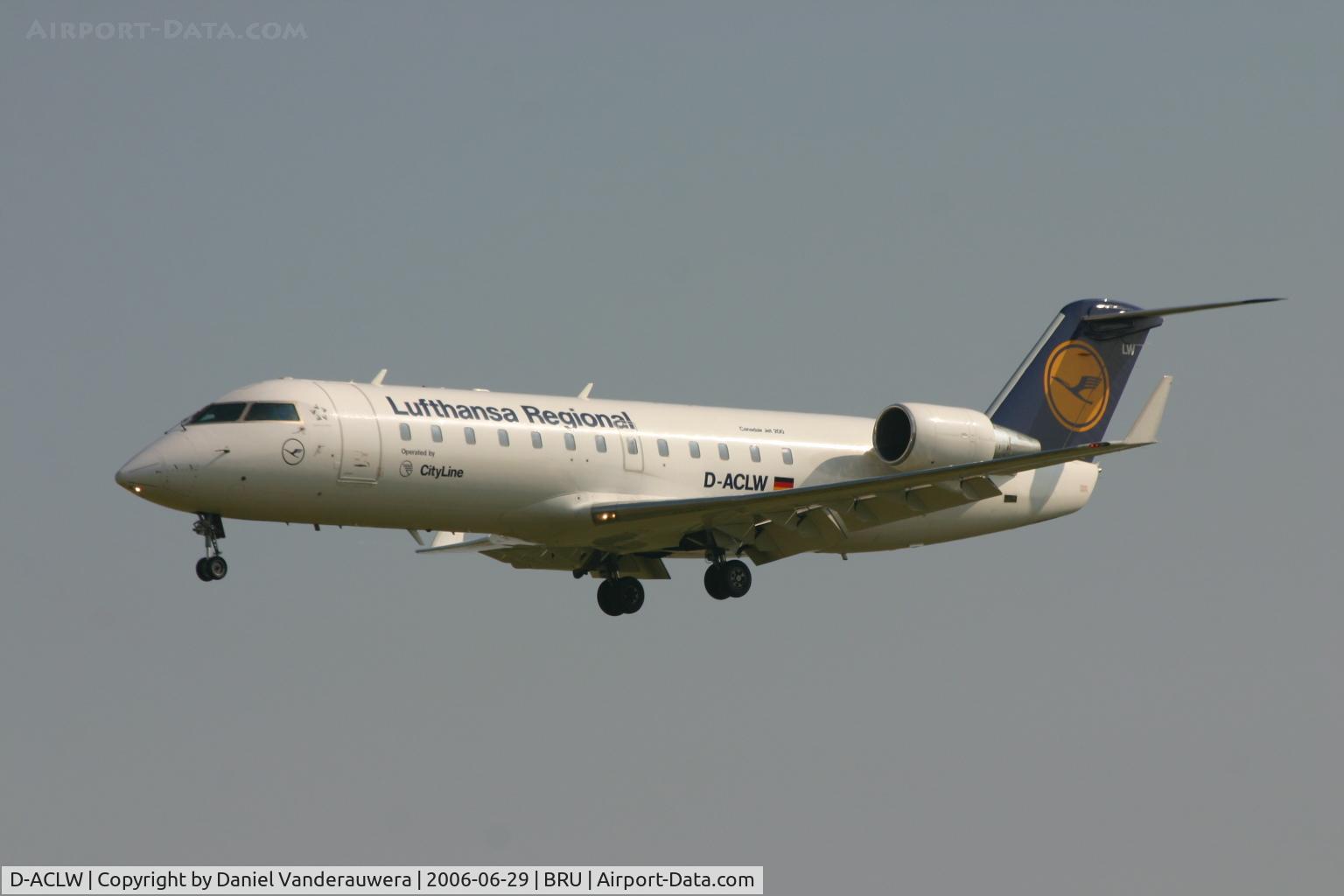 D-ACLW, 1996 Canadair CRJ-200LR (CL-600-2B19) C/N 7114, short to land on rwy 25L