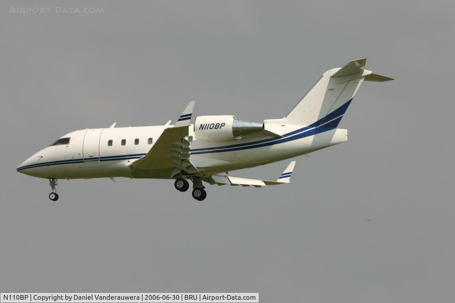 N110BP, 2004 Bombardier Challenger 604 (CL-600-2B16) C/N 5579, descending to rwy 02