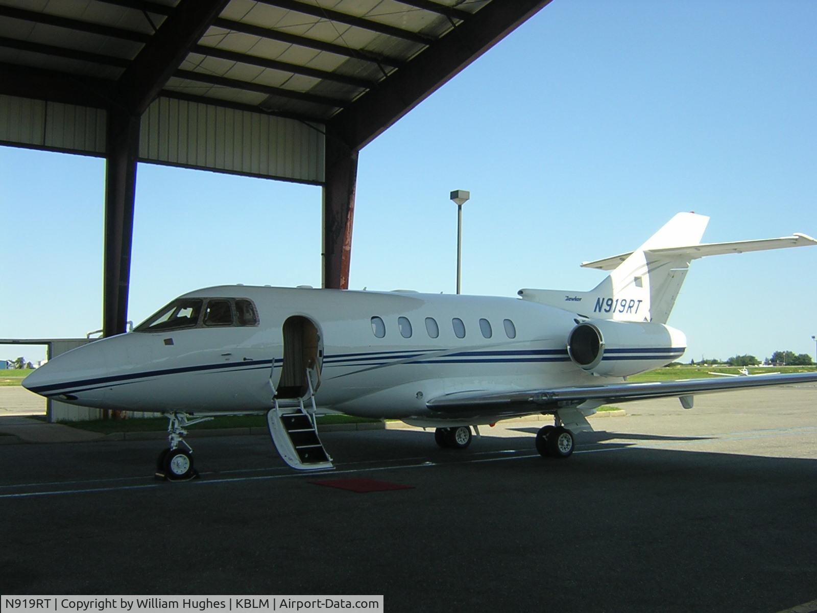 N919RT, 2003 Raytheon Hawker 800XP C/N 258607, just got back from Martha's Vineyard