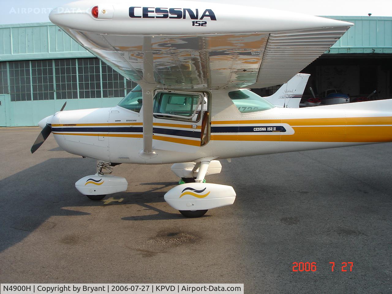N4900H, 1980 Cessna 152 C/N 15284009, Taken at Horizon Aviation Inc.