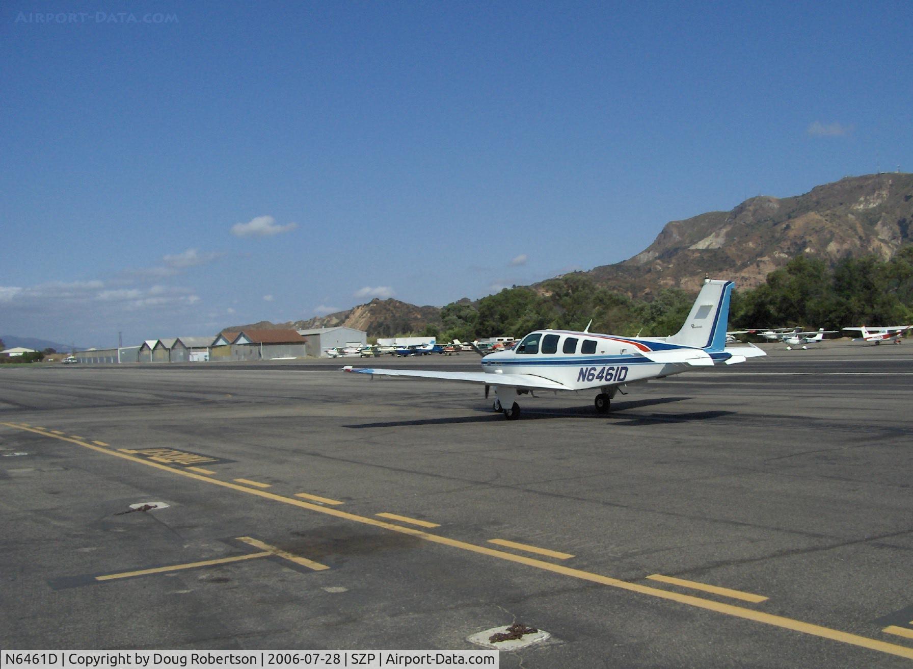 N6461D, 1982 Beech B36TC Bonanza C/N EA-287, 1982 Beech B36TC BONANZA, Continental TSIO-520-UB 300 Hp, taxi after landing Runway 22