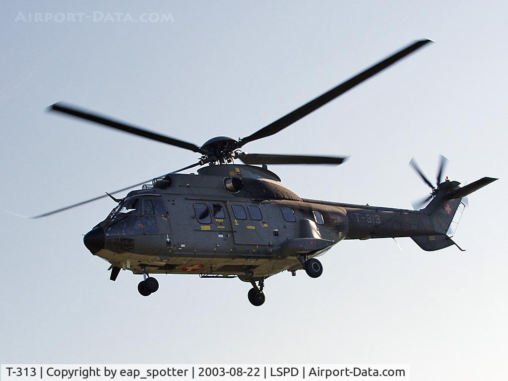 T-313, 1987 Aerospatiale Super Puma TH86 (AS-331M1) C/N 2226, Landing at Airdisplay Dittingen 2003