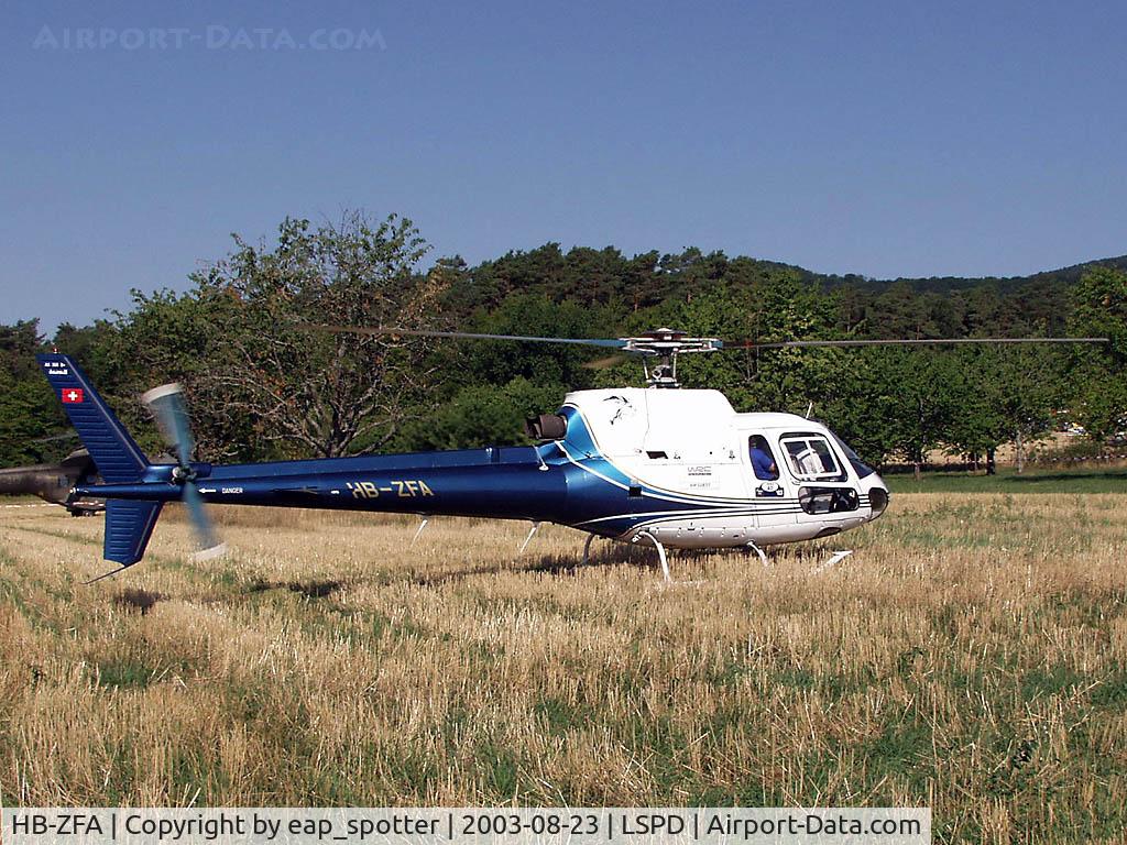 HB-ZFA, Eurocopter AS-350B-3 Ecureuil Ecureuil C/N 1594, performing passenger-flight at the Airdisplay