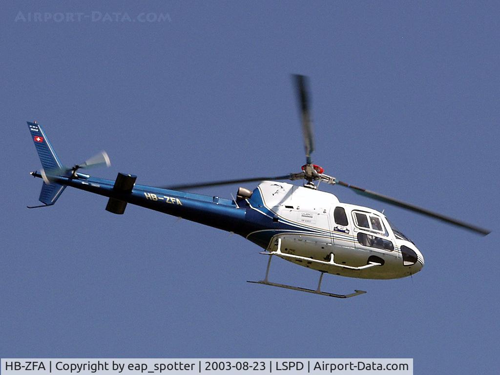 HB-ZFA, Eurocopter AS-350B-3 Ecureuil Ecureuil C/N 1594, performing passenger-flight at the Airdisplay