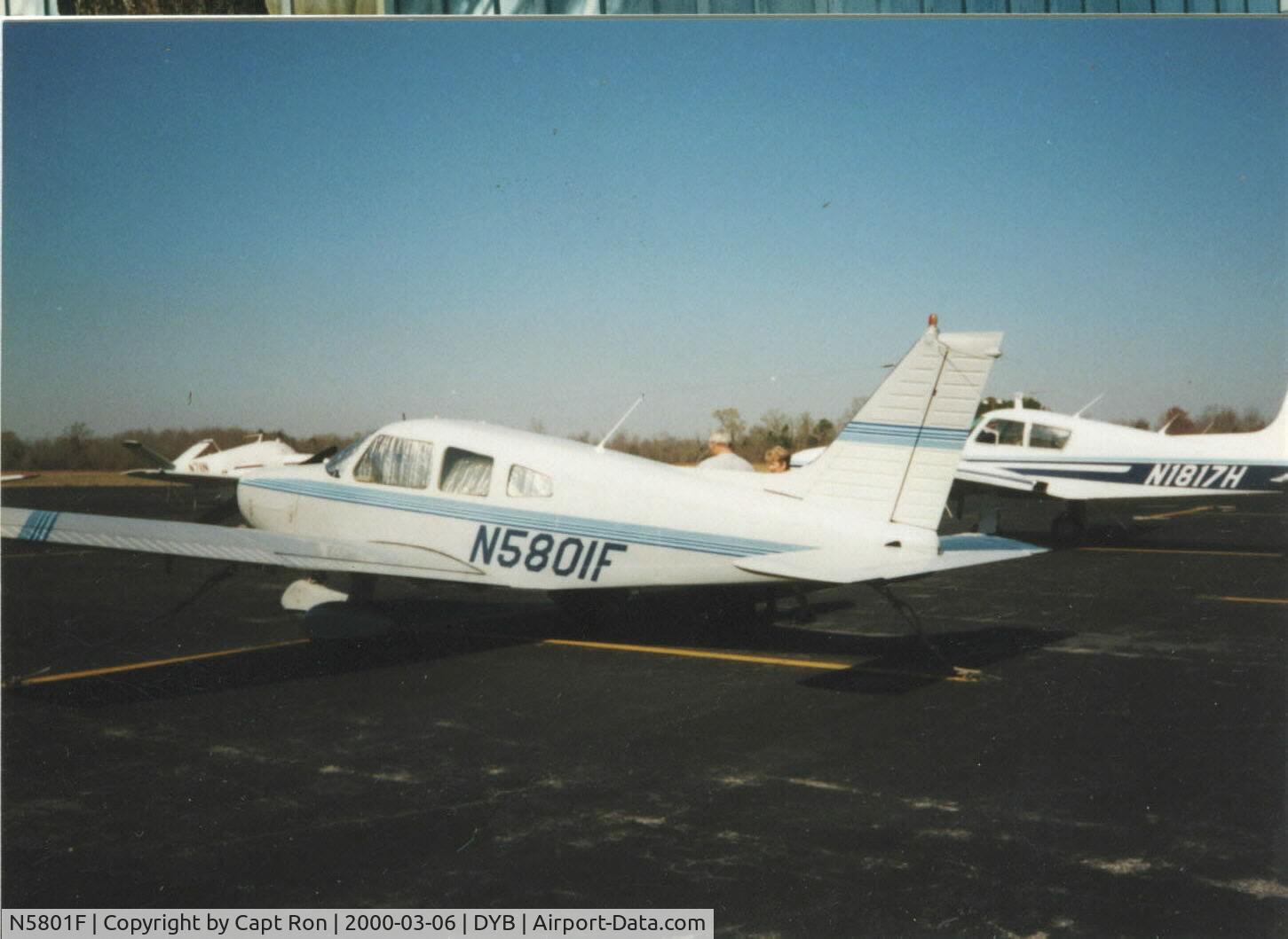 N5801F, 1976 Piper PA-28-151 C/N 28-7715147, Preflight for my last flight as PIC.