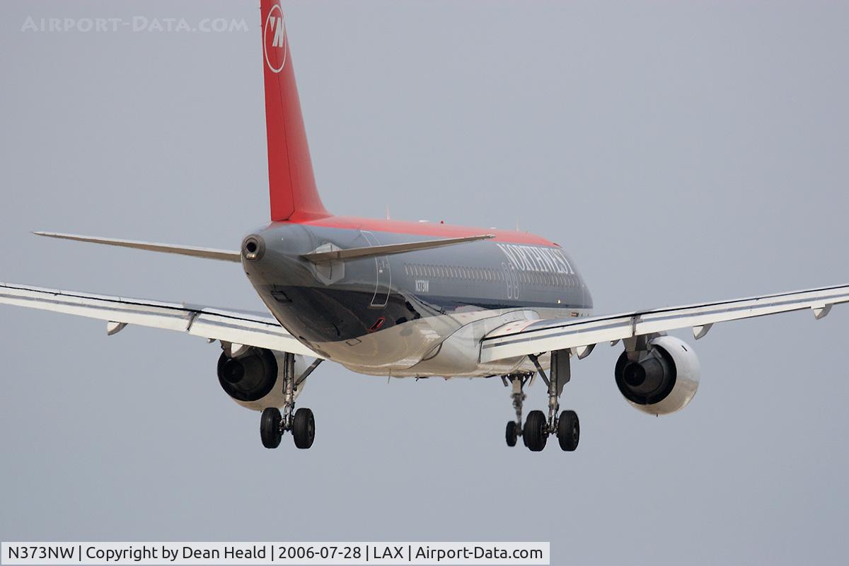 N373NW, 2001 Airbus A320-212 C/N 1641, Northwest Airlines N373NW (FLT NWA985) from General Mitchell Int'l (KMKE) - Milwaukee, Wisconsin on final approach to RWY 24R.