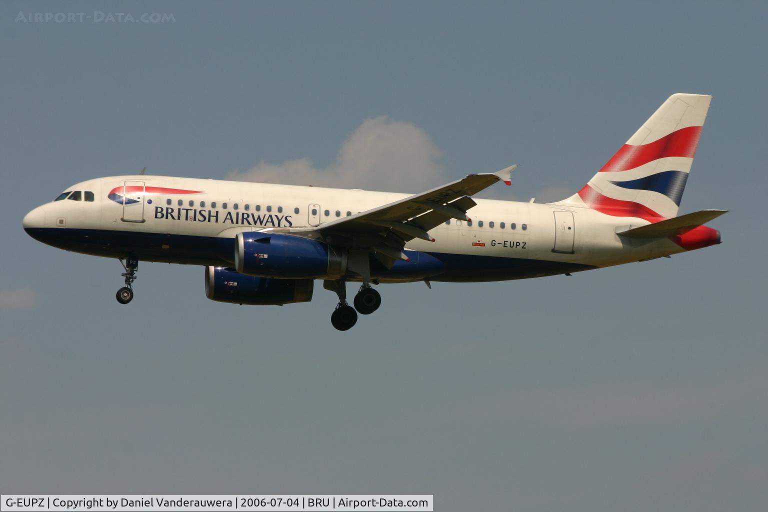 G-EUPZ, 2001 Airbus A319-131 C/N 1510, short to land on rwy 25L