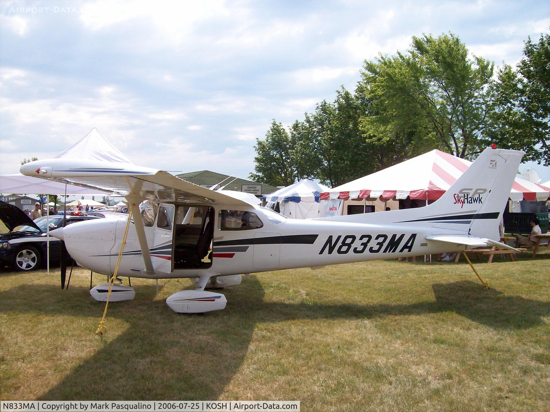 N833MA, 2001 Cessna 172S C/N 172S9006, Cessna 172