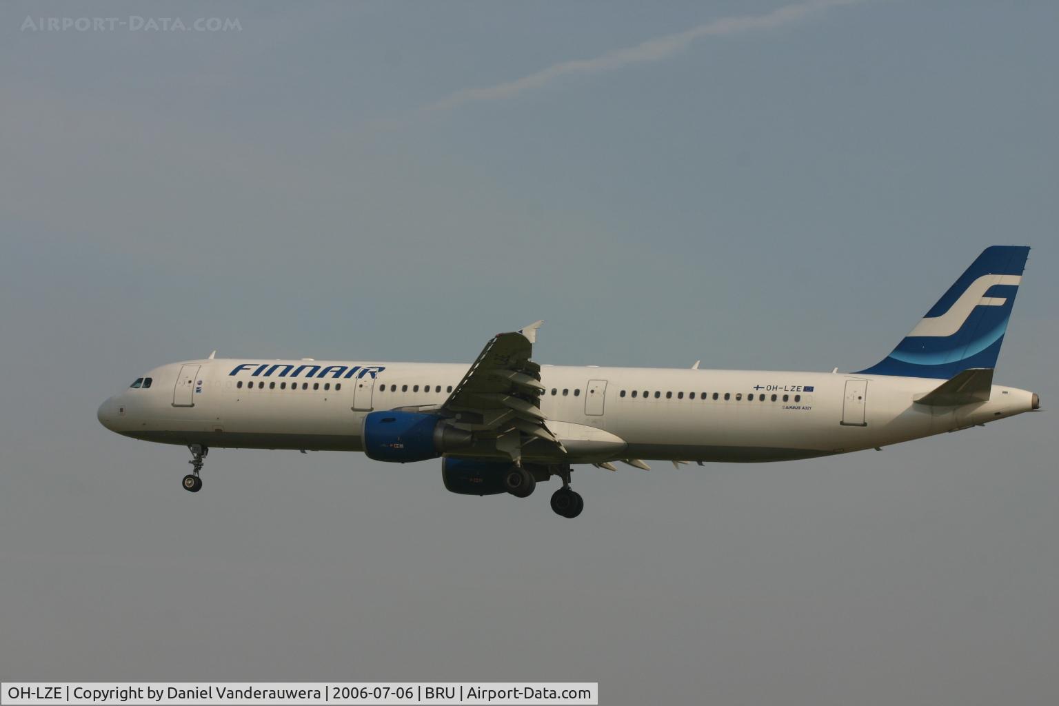 OH-LZE, 2003 Airbus A321-211 C/N 1978, arrival of flight AY811 from Helsinki
