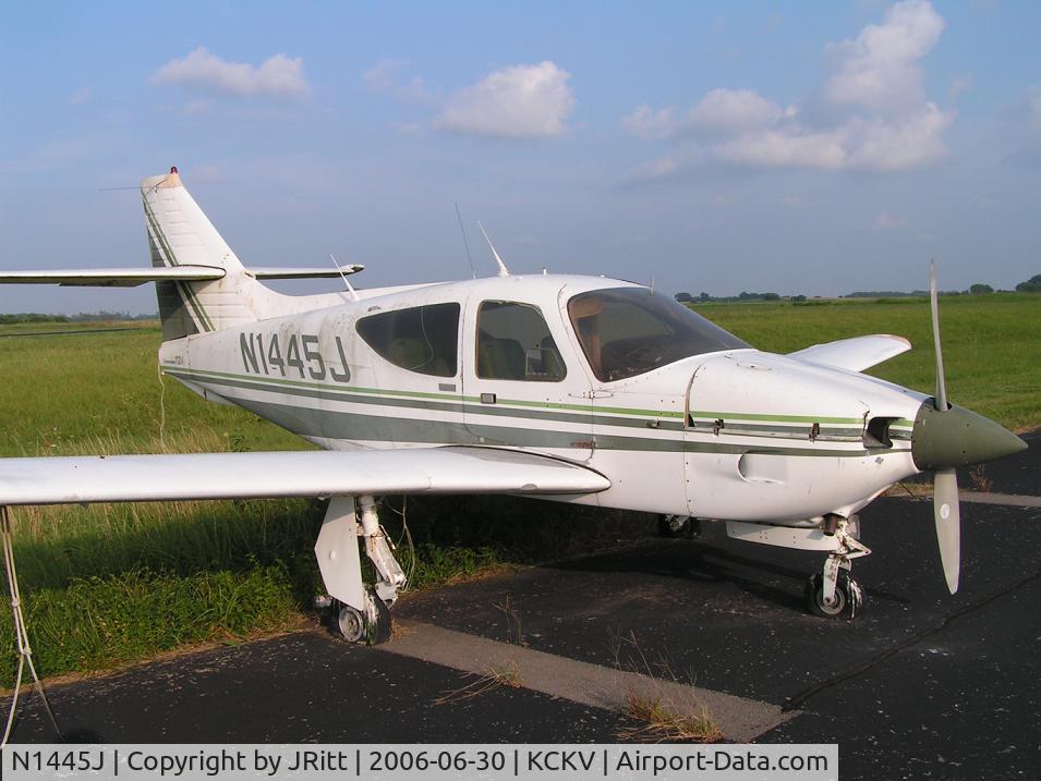 N1445J, 1976 Rockwell International 112A Commander C/N 445, Commander 112A
