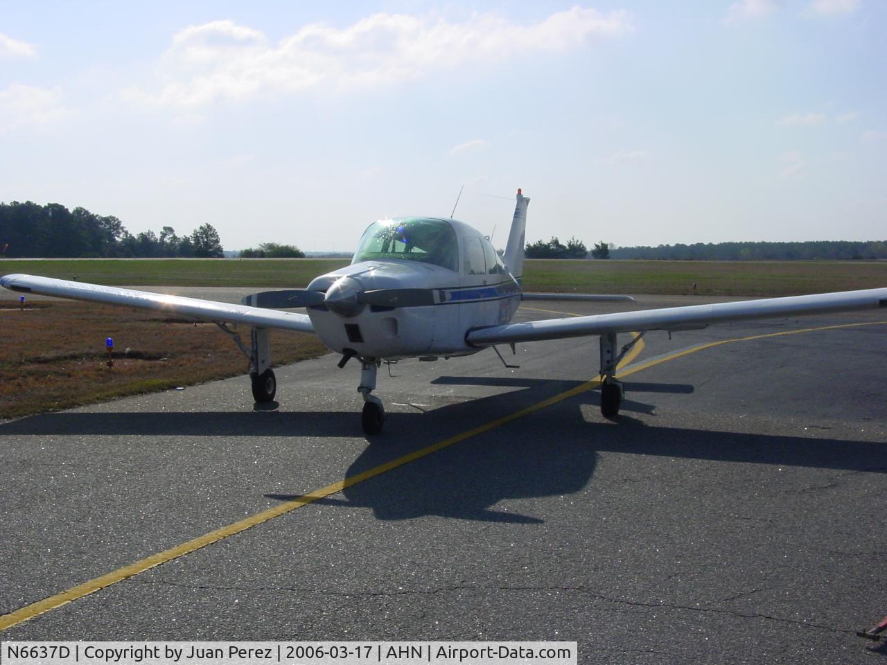 N6637D, 1979 Beech C24R C/N MC-691, On the taxi to home