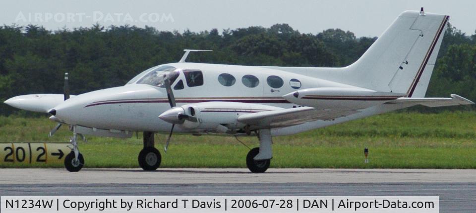 N1234W, 1970 Cessna 414 Chancellor C/N 414-0043, 1970 Cessna 414 in Danville Va.