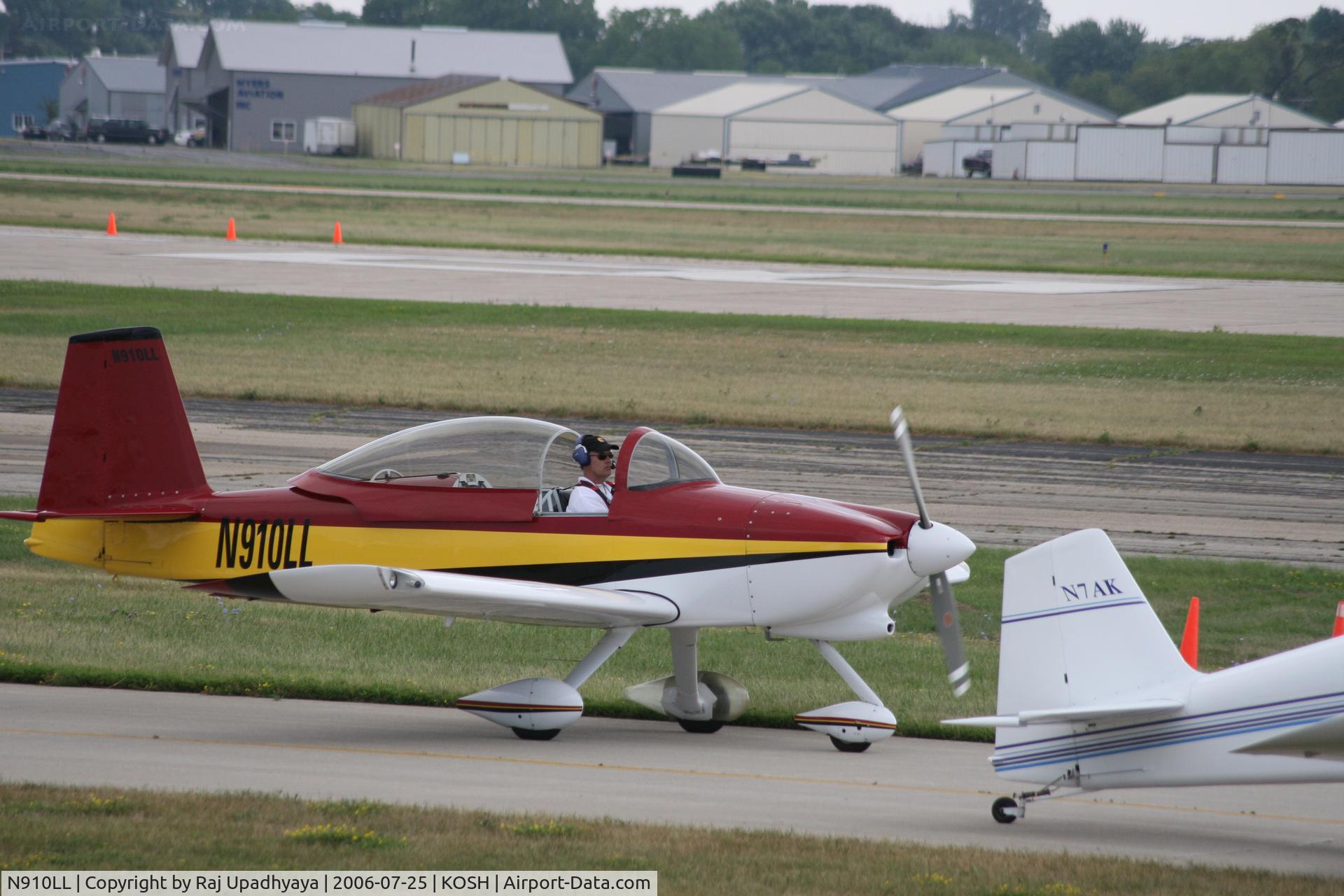 N910LL, Vans RV-8A C/N 80910, N910LL at Airventure 2006