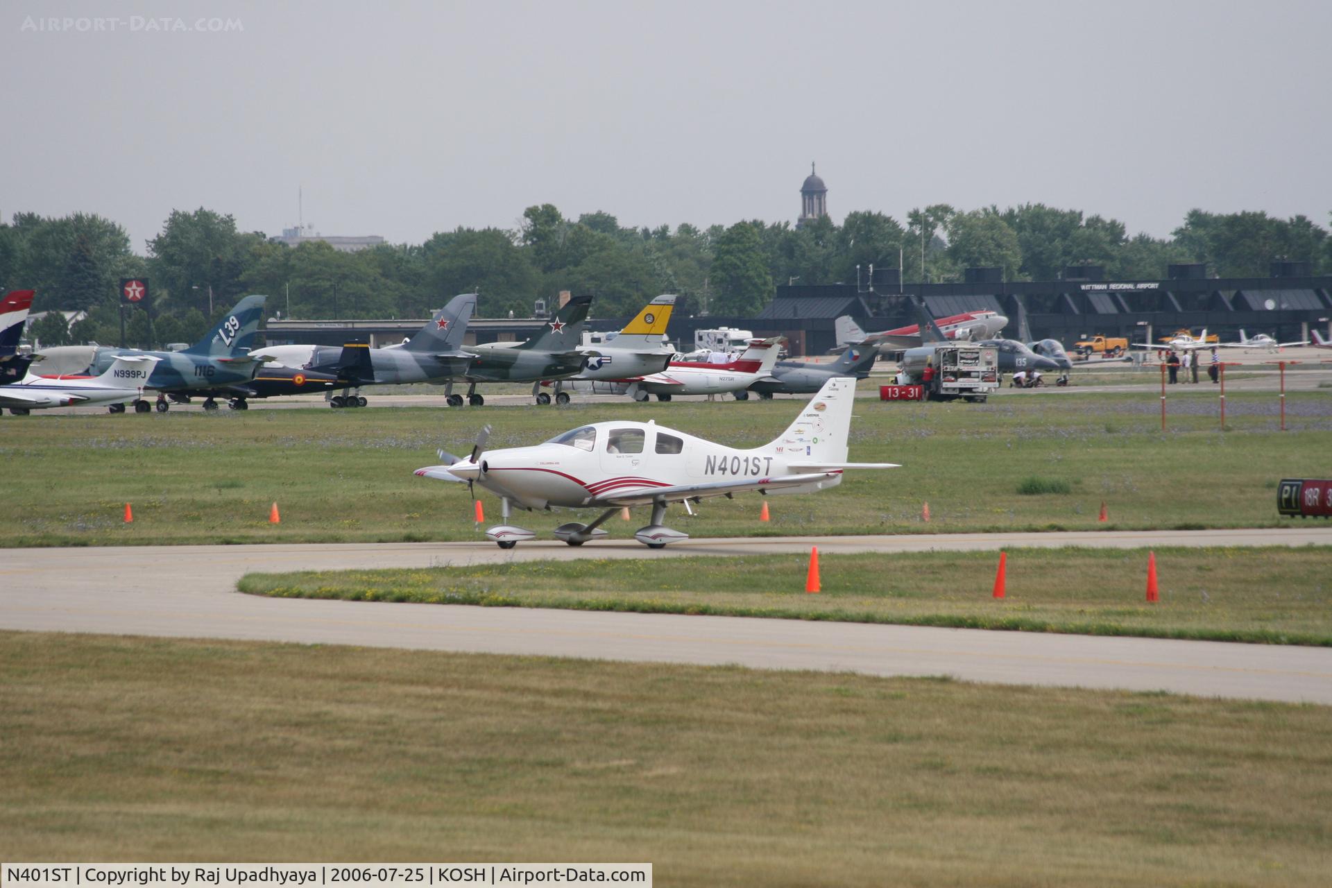 N401ST, 2006 Columbia Aircraft Mfg LC-41-550FG Columbia 400 C/N 41624, N401ST at Airventure 2006