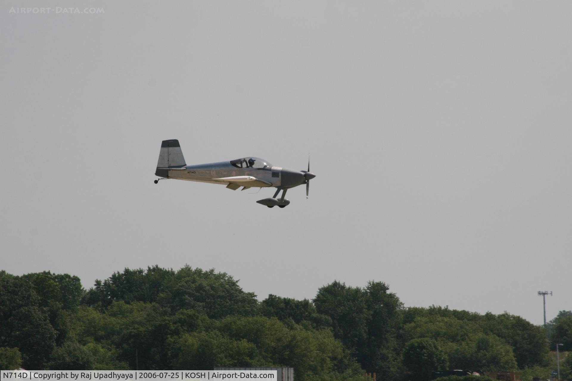 N714D, 2004 Vans RV-7 C/N 70379, N714D landing at Airventure 2006