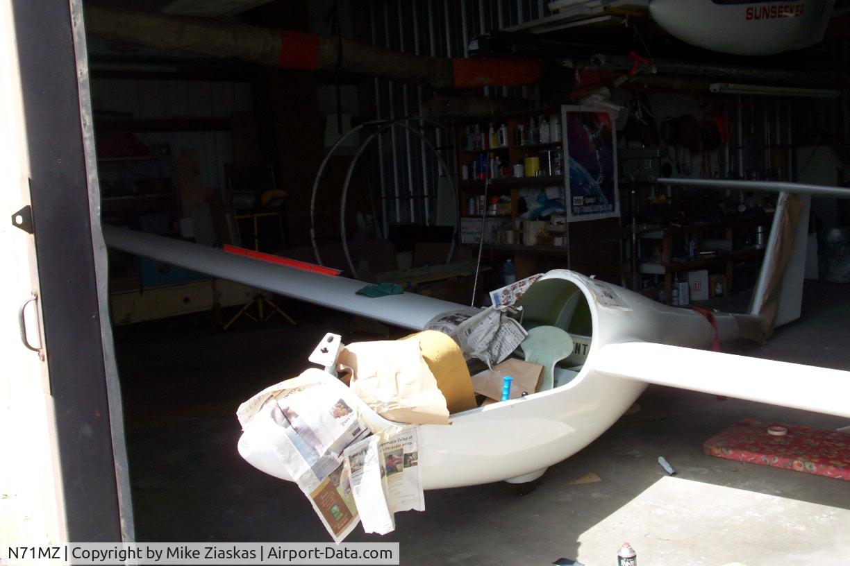 N71MZ, 2003 Ziaskas Michael C APIS 13 C/N A007-K3, last phase of build