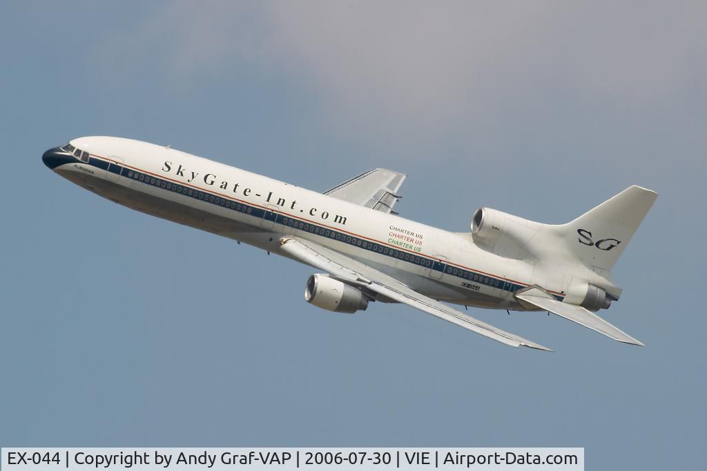 EX-044, 1983 Lockheed L-1011-385-1-15 TriStar 250 C/N 193C-1245, Take off on RWY29