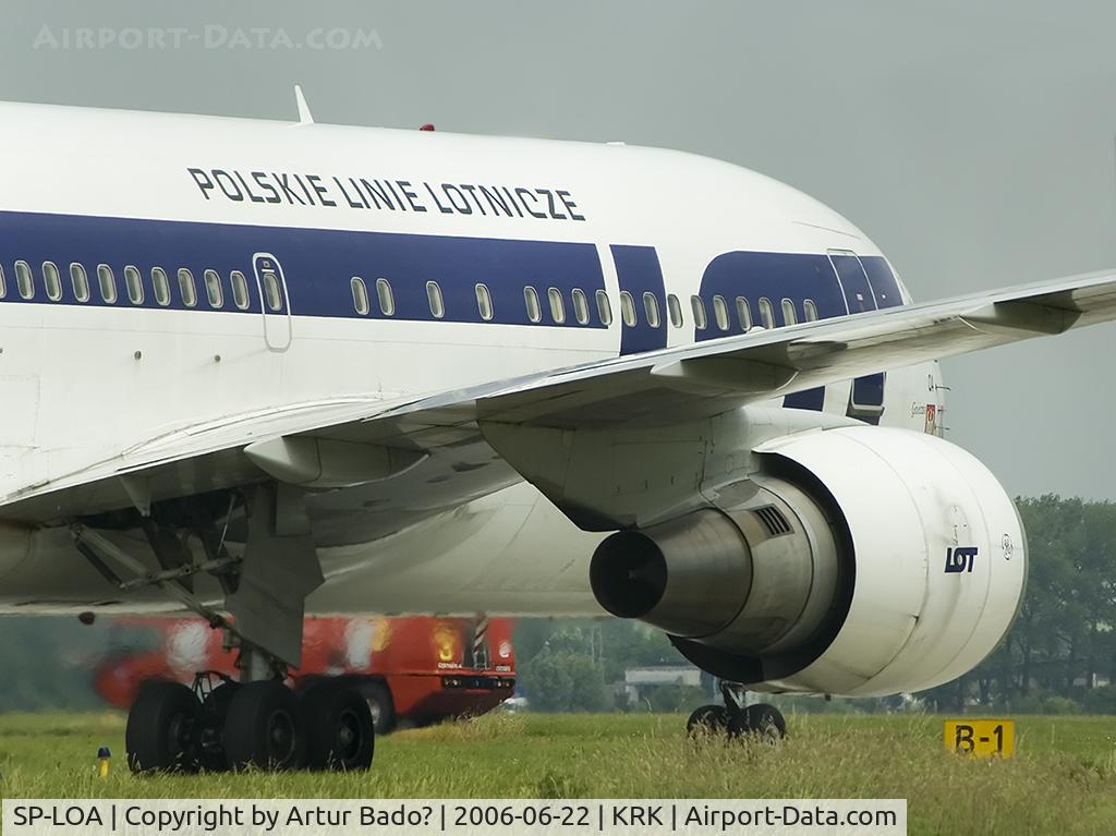 SP-LOA, 1989 Boeing 767-25DER C/N 24733, LOT