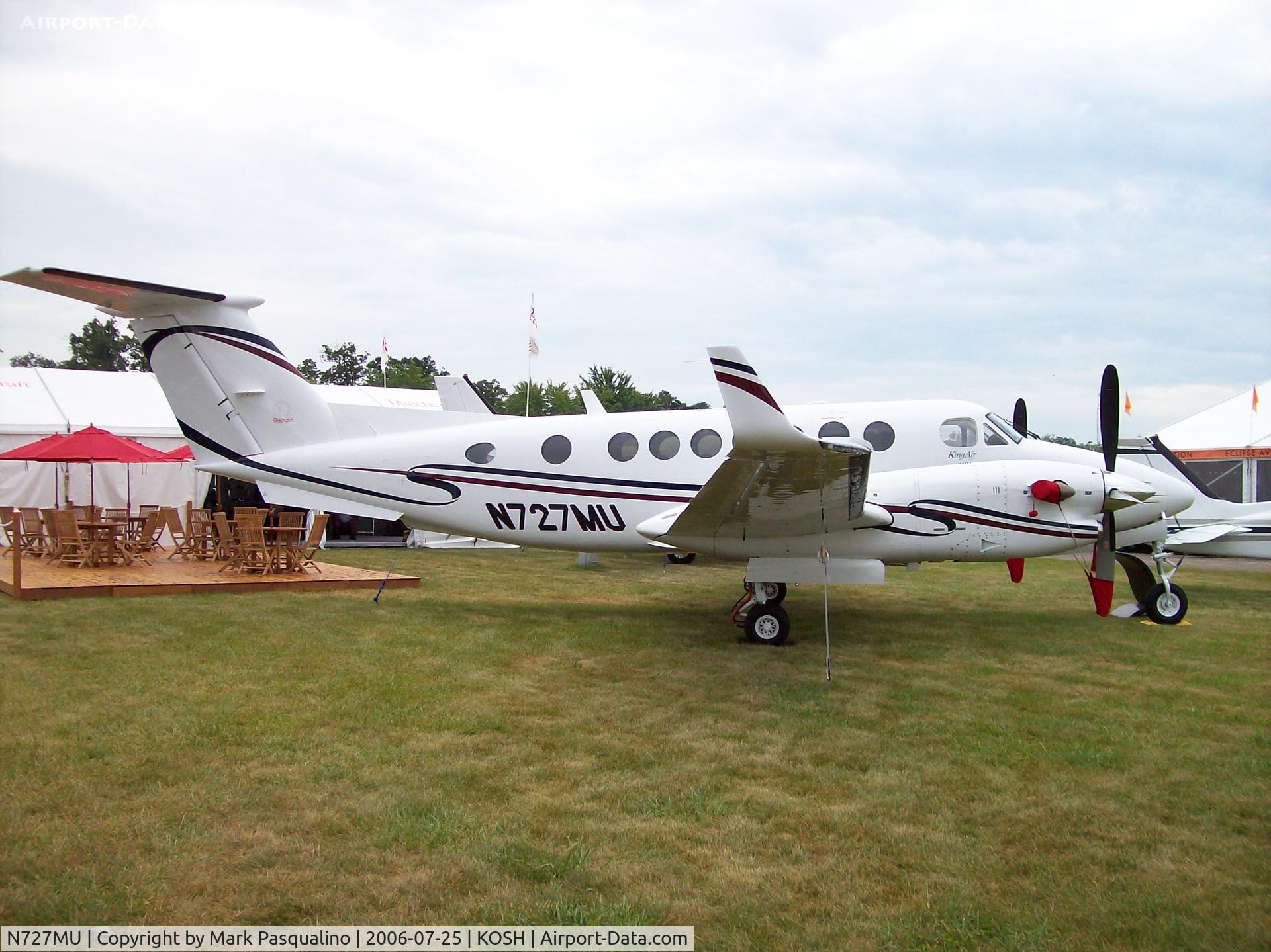 N727MU, 2005 Raytheon Aircraft Company B300 C/N FL-434, Beech 350