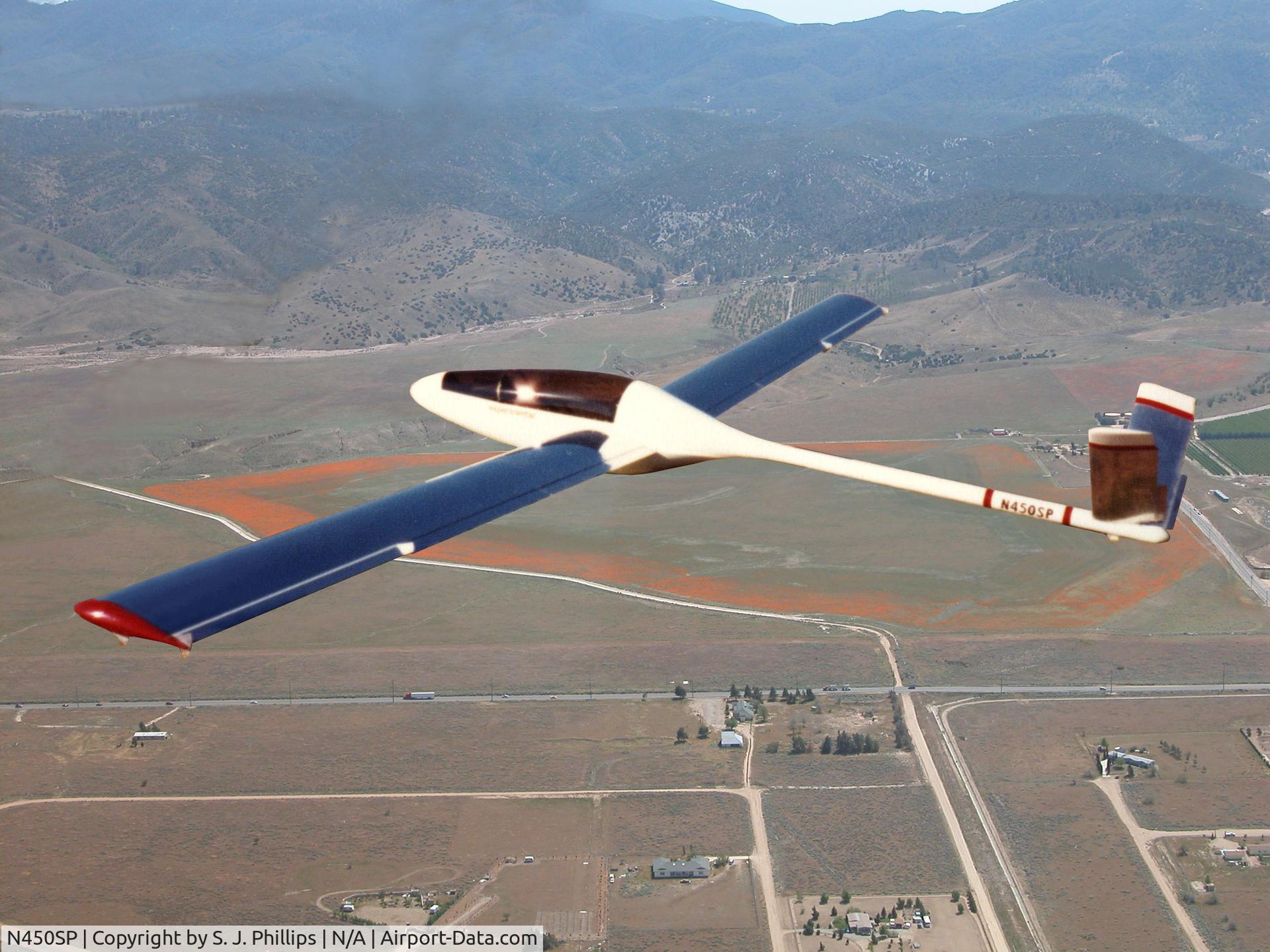 N450SP, 1981 Monnett MONERAI C/N 323, In flight over the Antelope Valley, CA