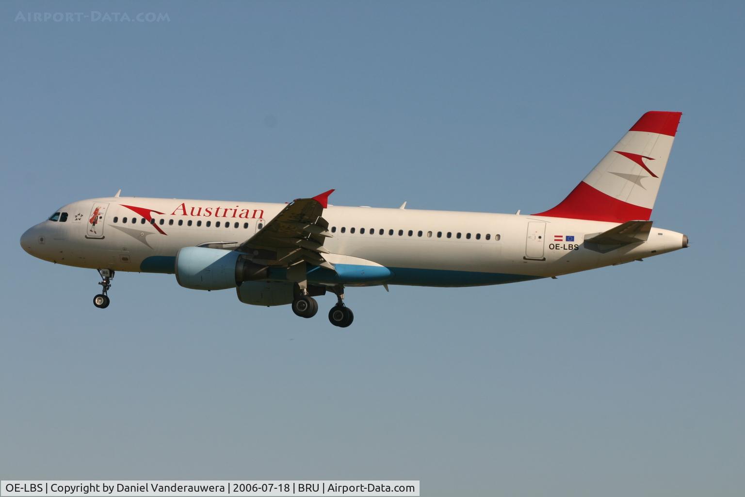 OE-LBS, 2000 Airbus A320-214 C/N 1189, arrival of WALDVIERTEL to rwy 25L