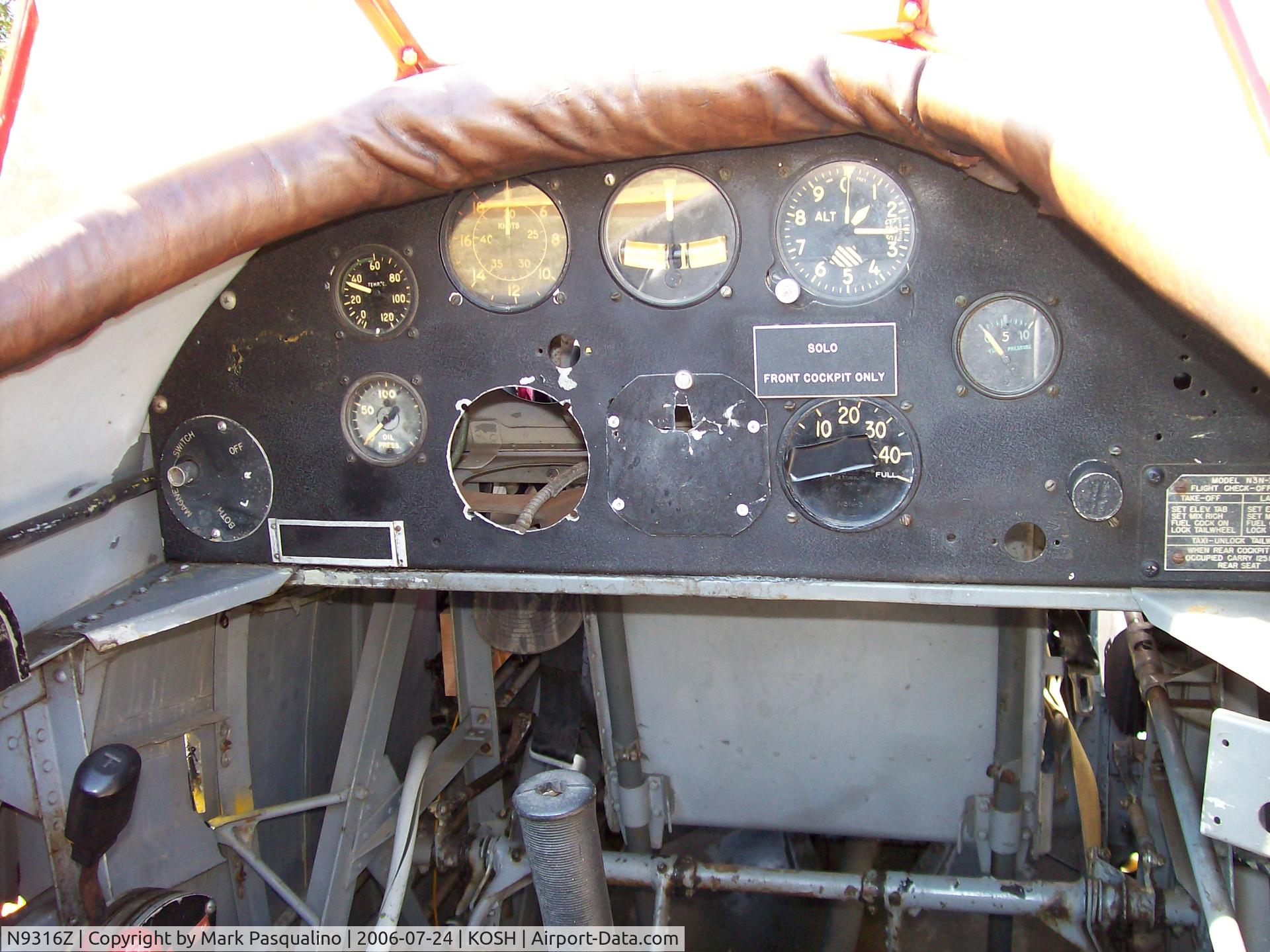 N9316Z, 1941 Naval Aircraft Factory N3N-3 C/N 1994, N3N-3