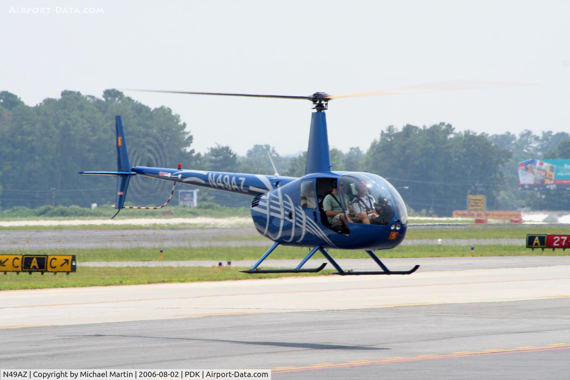 N49AZ, Robinson R44 II C/N 10924, Landing at Mercury Air Center