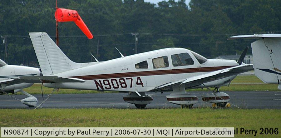 N90874, 1985 Piper PA-28-181 C/N 28-8690014, Another out of state Piper parked at Dare County