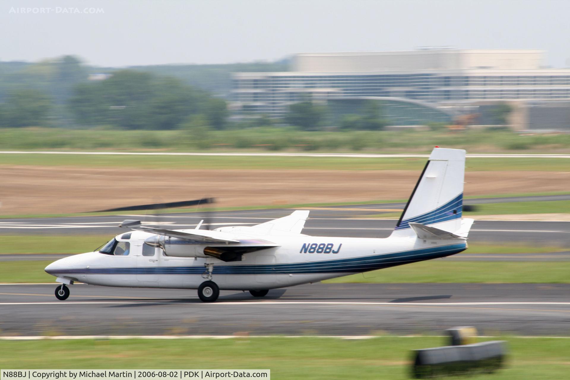 N88BJ, 1980 Rockwell International 690C C/N 11627, Departing Runway 34