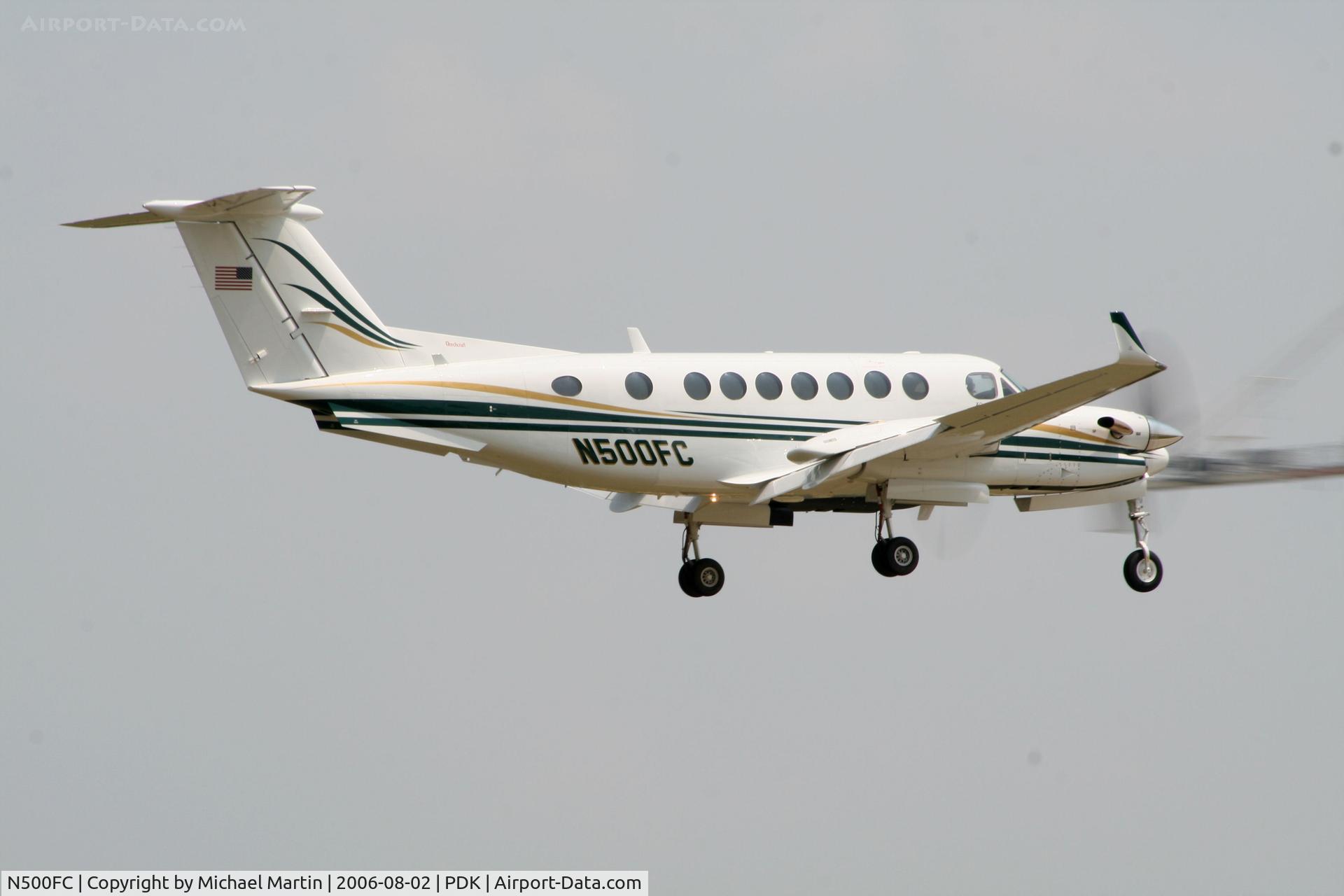 N500FC, 1997 Raytheon Aircraft Company B300 C/N FL-181, Over the numbers of 20L