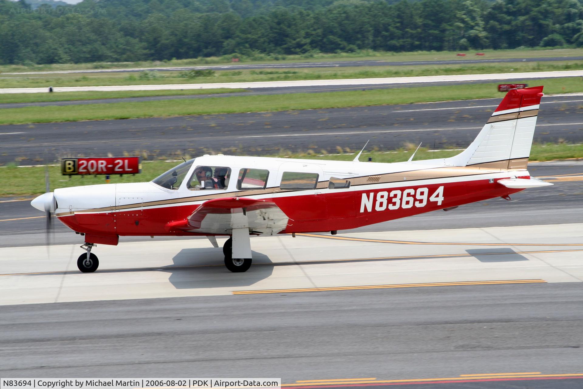 N83694, 1981 Piper PA-32R-301 Saratoga SP C/N 32R-8113060, Taxing to Runway 20R