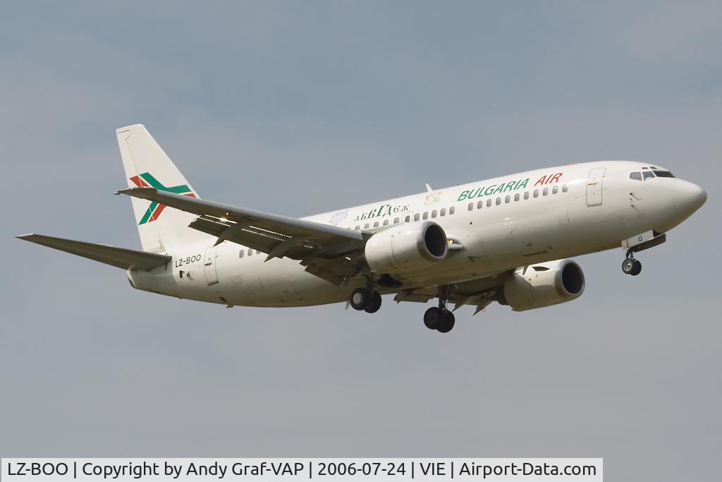 LZ-BOO, 1992 Boeing 737-341 C/N 26852/2273, Now with some additionally sticker.