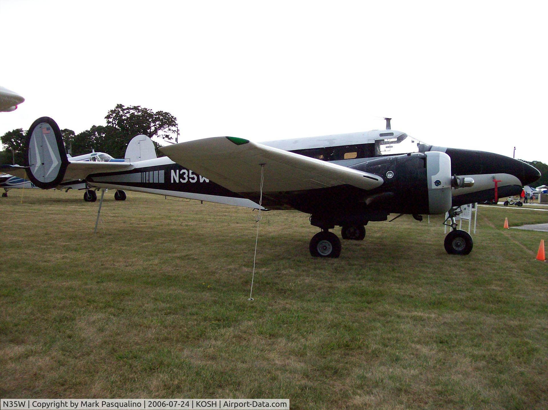 N35W, 1954 Beech D18S C/N A1006, Beech D18S