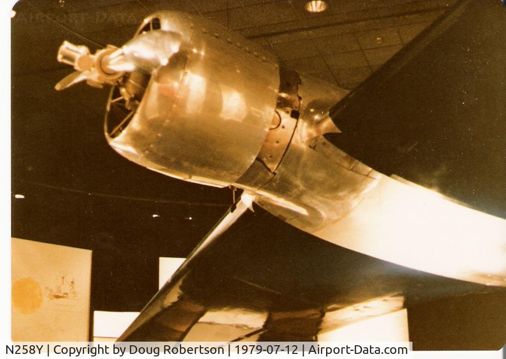 N258Y, 1935 Hughes H-1 C/N 1, 1935 original Hughes H 1-B RACER as NR258Y, P&W Twin Wasp Jr. rated at 700 Hp but could deliver 1,000 Hp for high speed flight, at National Air & Space Museum