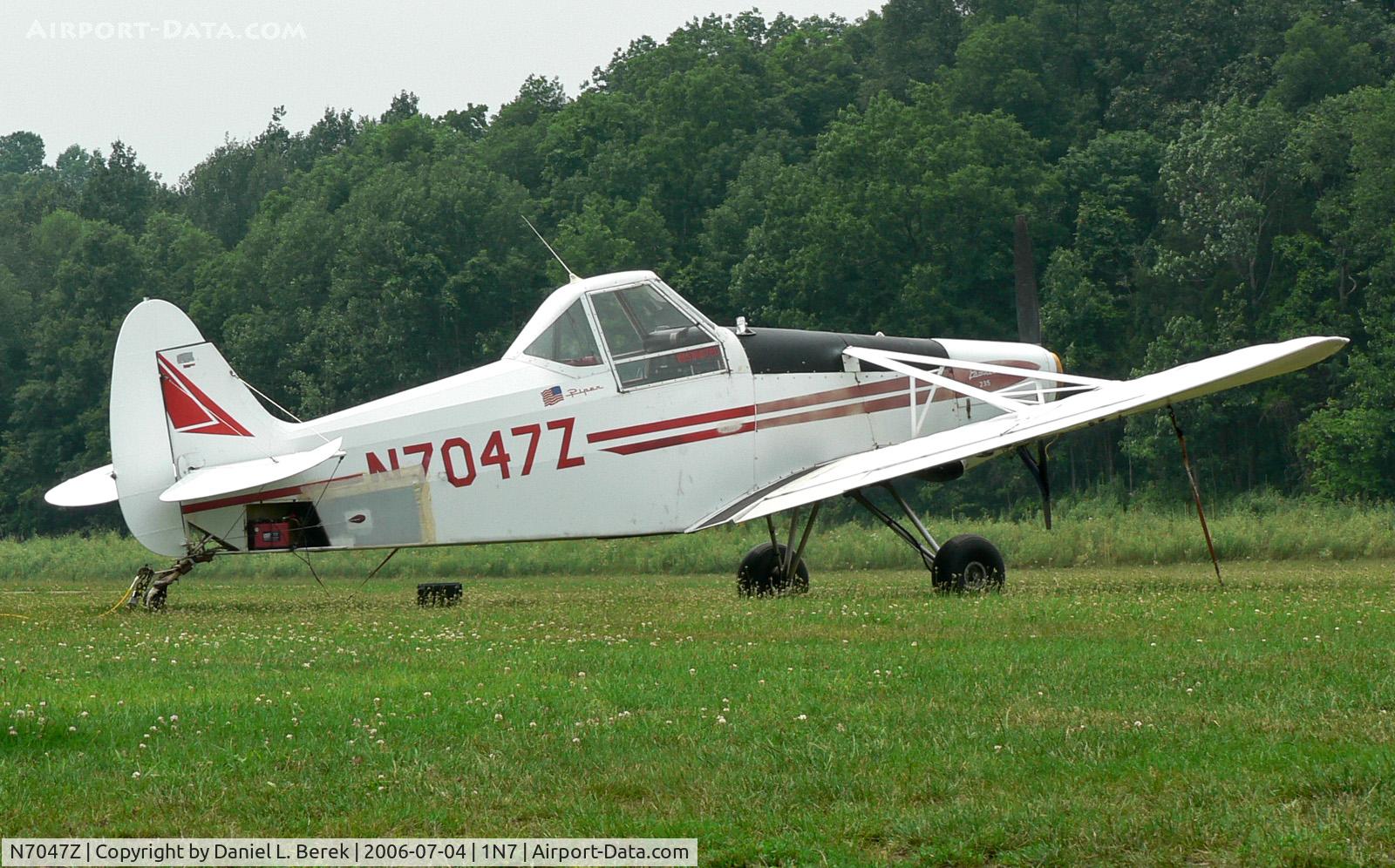 N7047Z, 1964 Piper PA-25-235 C/N 25-2813, She may be faded and patched, but the old girl's still good to go.