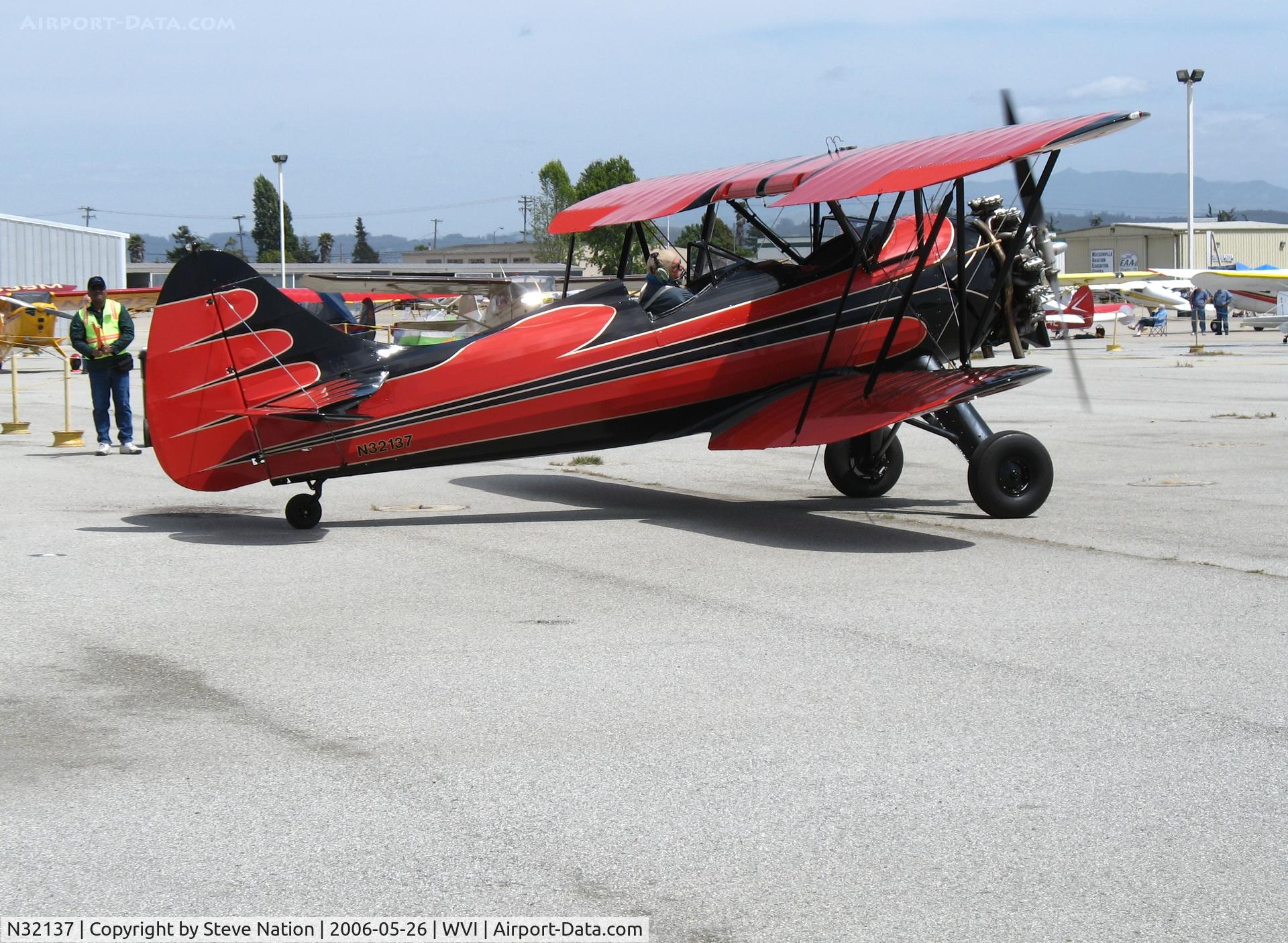 N32137, 1941 Waco UPF-7 C/N 5769, 1941 Waco UPF-7 taxying @ fly-in Watsonville, CA
