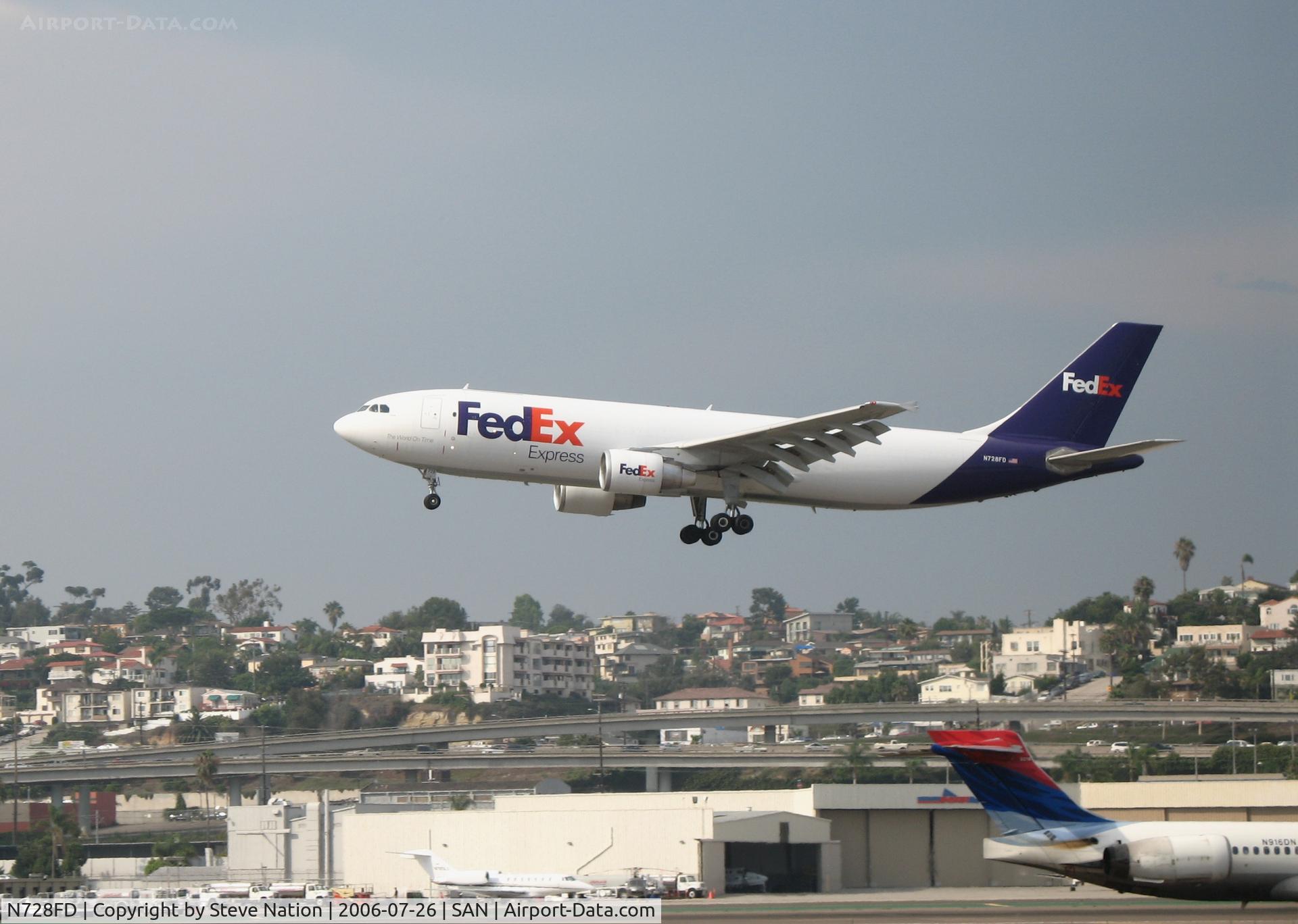 N728FD, 1990 Airbus A300B4-622R C/N 581, FedEx 1990 Airbus A300B-622R landing @ San Diego, CA