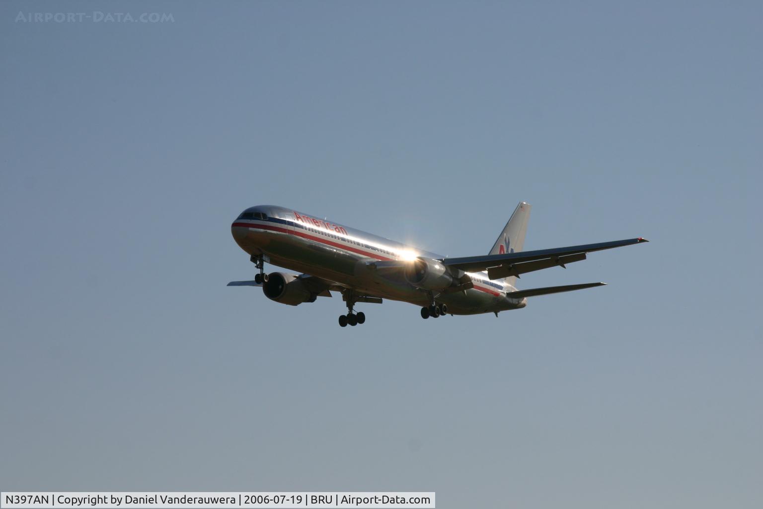 N397AN, 1999 Boeing 767-323/ER C/N 29604, yes, the sun shines today!