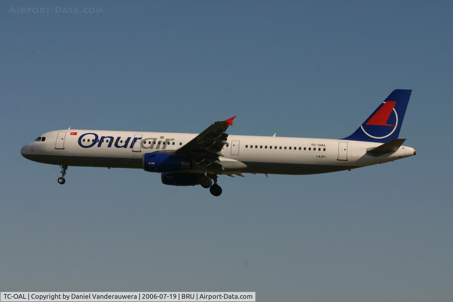 TC-OAL, 1999 Airbus A321-231 C/N 1004, arrival of flight OHY3989