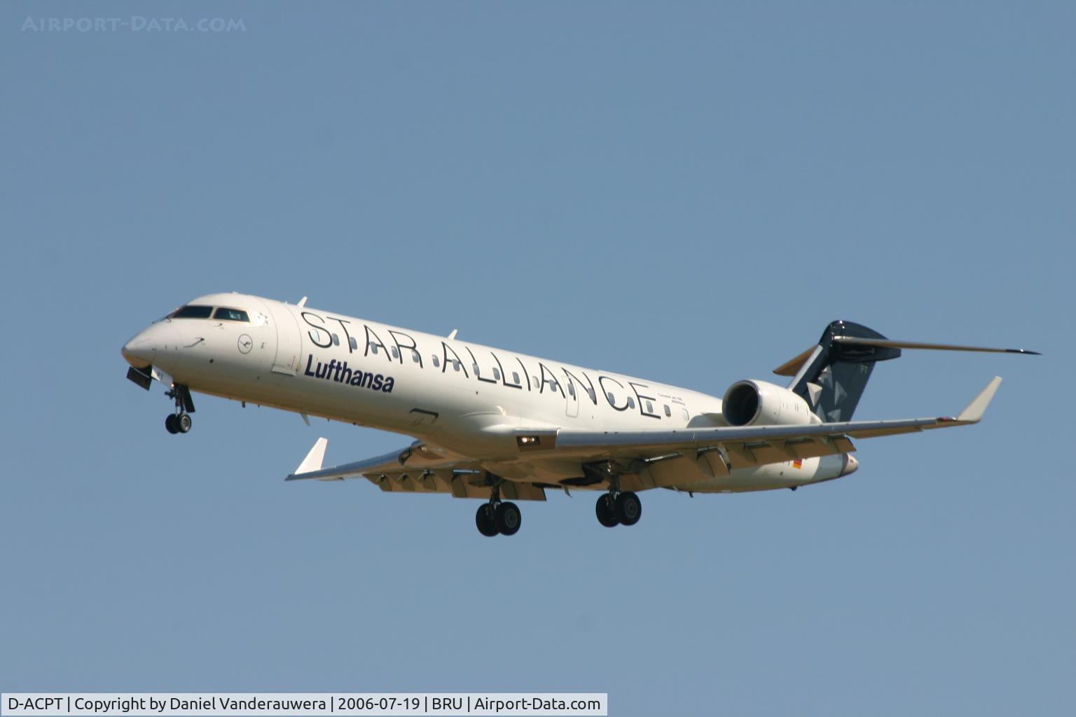 D-ACPT, 2003 Canadair CRJ-701ER (CL-600-2C10) Regional Jet C/N 10103, STAR ALLIANCE livery for this LH CRJ-700