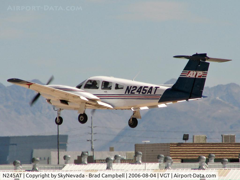 N245AT, 2001 Piper PA-44-180 Seminole C/N 4496046, Airline Transport Professionals Corp Of Usa / 2001 Piper PA-44-180