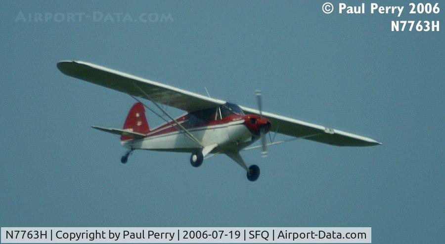 N7763H, 1946 Piper PA-12 Super Cruiser C/N 12-660, Lining up for landing over the entrance road