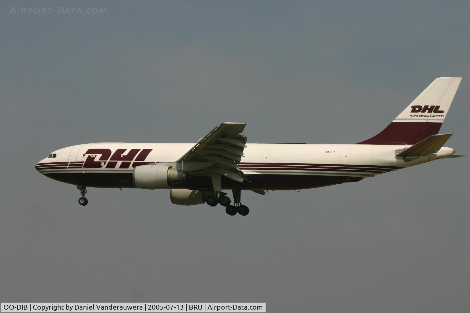 OO-DIB, 1983 Airbus A300B4-203(F) C/N 274, DHL Cargo descending to rwy 25L
