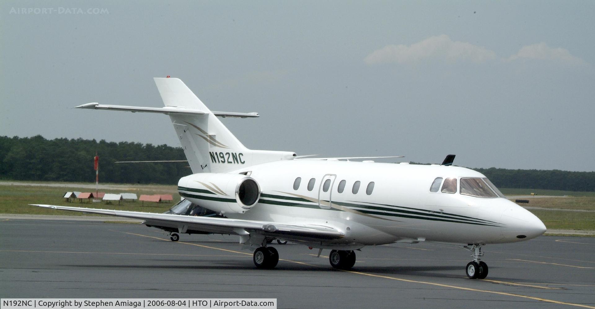N192NC, 2000 Raytheon Hawker 800XP C/N 258476, This 800XP didn't want to wait to be told where to park...We'll park here.