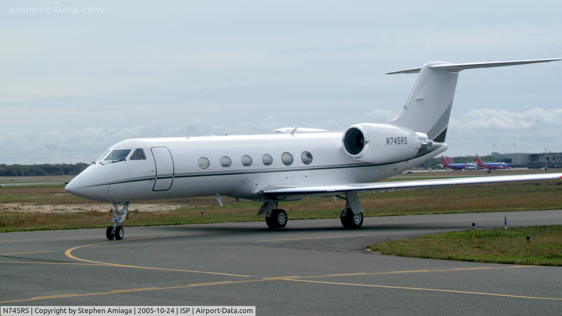 N745RS, 1988 Gulfstream Aerospace G-IV C/N 1063, Do you have that G-IV in front of you?  Remain clear for him...
