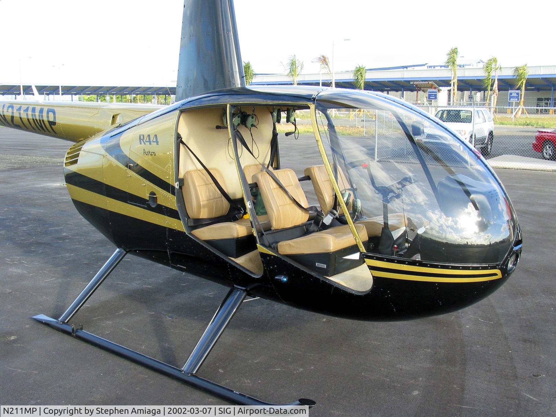N211MP, 2000 Robinson R44 C/N 0753, R-44 Minus Four Doors...Easier for Aerials that way.